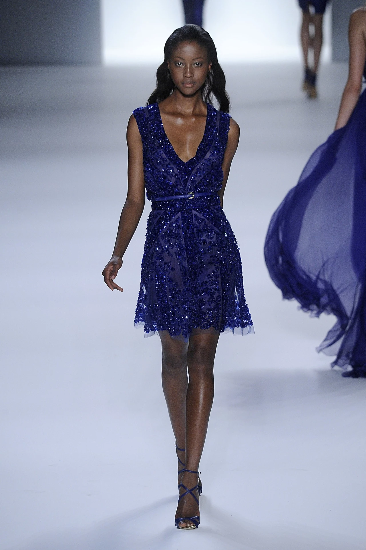 Elie Saab - moda w kolorze chabrowym Elie Saab - moda w kolorze chabrowym