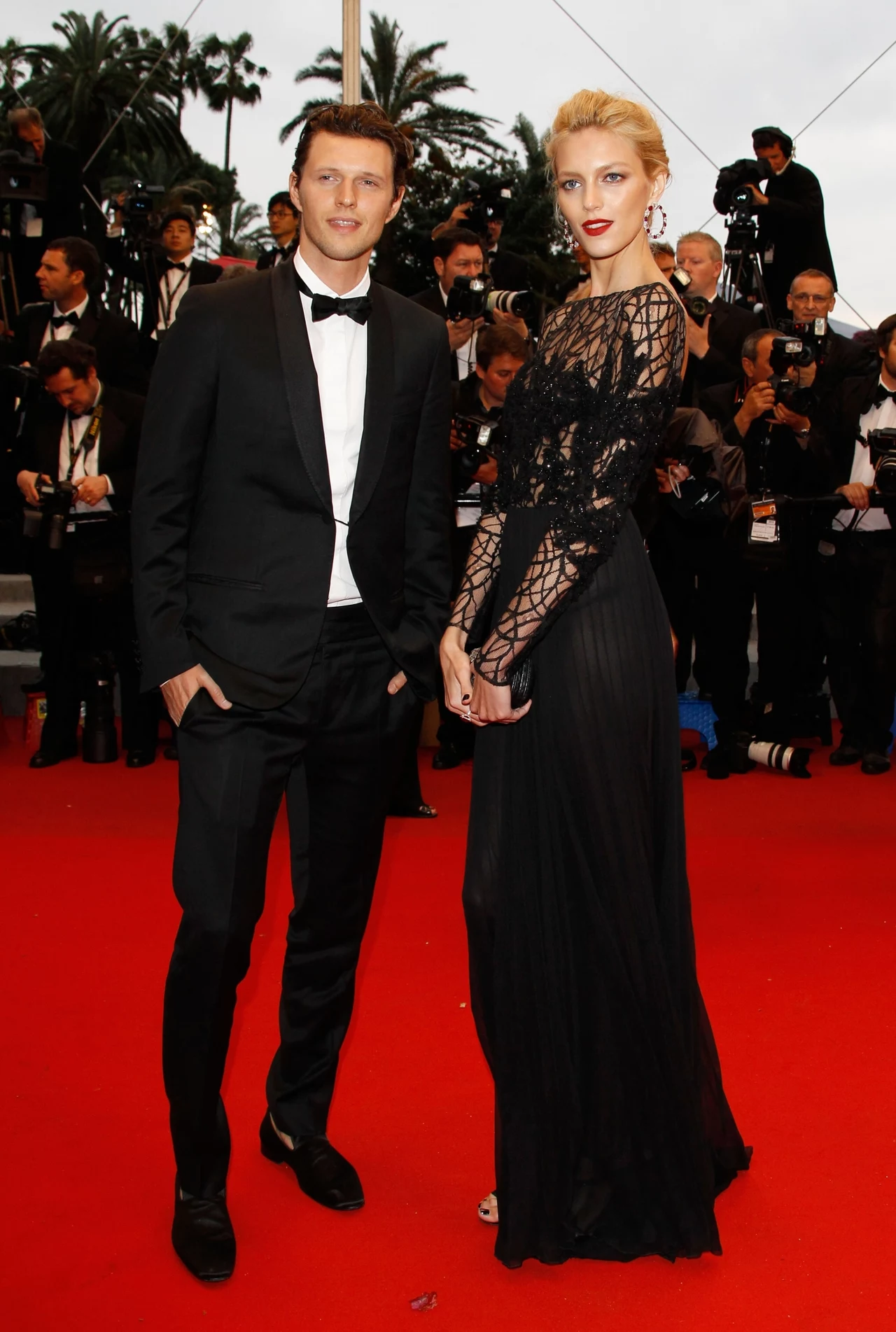 Anja Rubik wystąpiła w bardzo eleganckiej sukni projektu Elie Saaba Anja Rubik wystąpiła w bardzo eleganckiej sukni projektu Elie Saaba