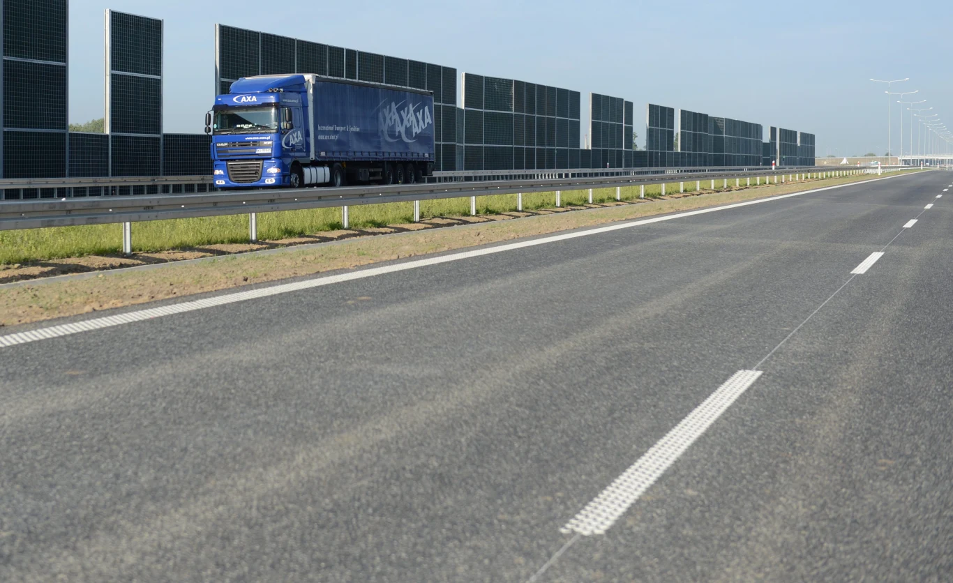Nowo otwarty odcinek D autostrady A2 Pruszków - Grodzisk Mazowiecki Nowo otwarty odcinek D autostrady A2 Pruszków - Grodzisk Mazowiecki