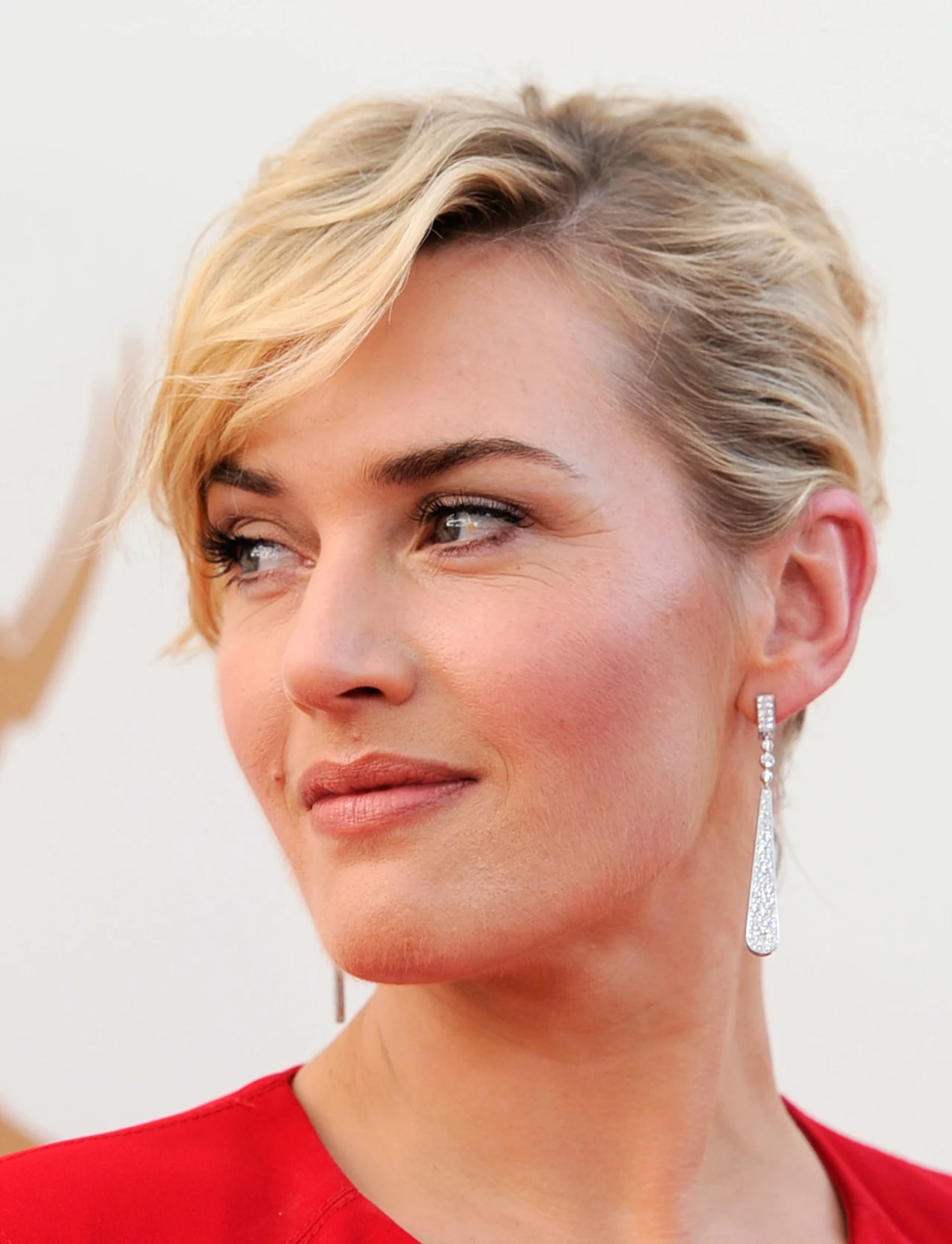 Zainspiruj się fryzurami Kate Winslet Zainspiruj się fryzurami Kate Winslet