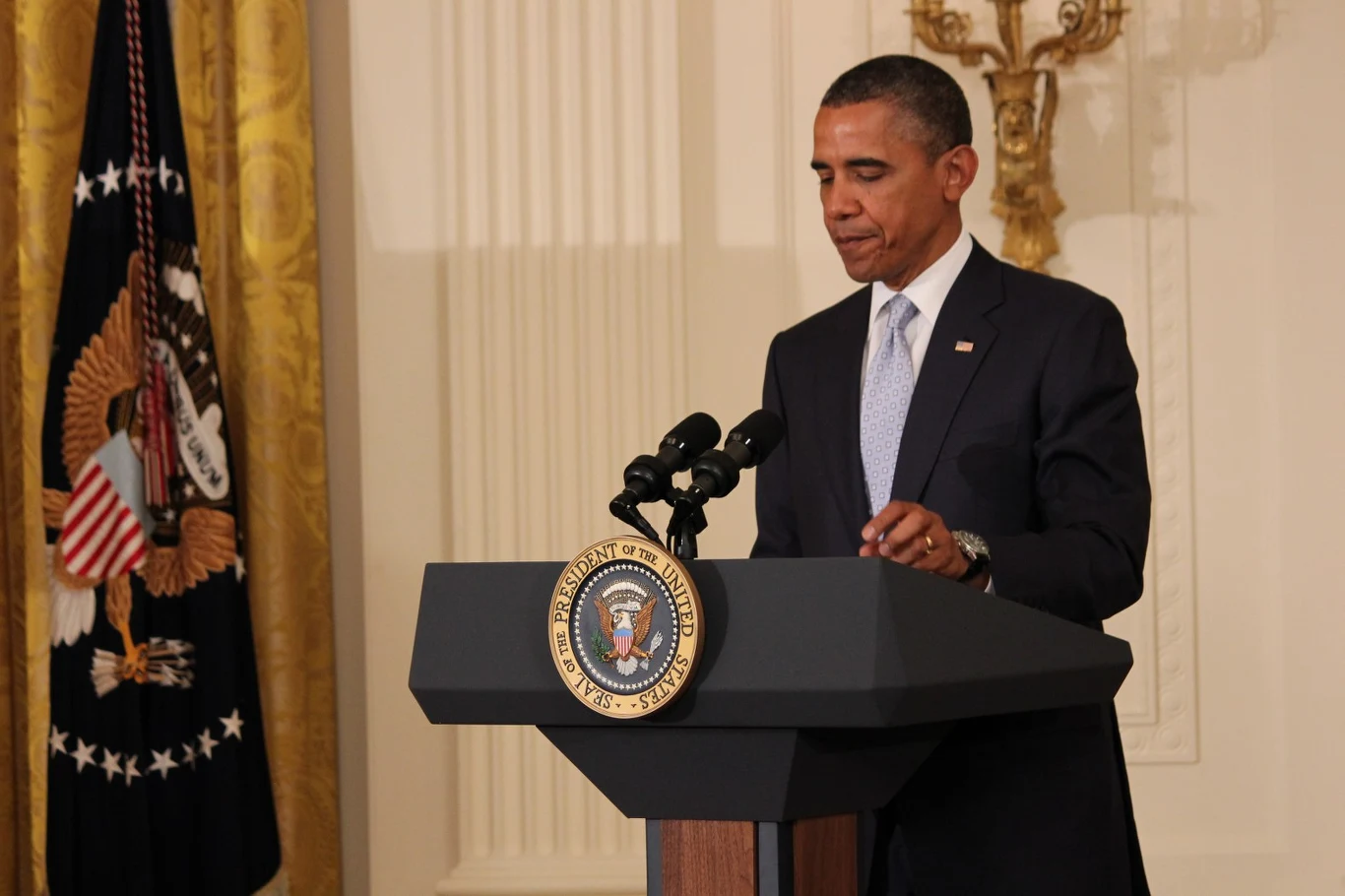 Prezydent Barack Obama przemawiający w czasie uroczystości