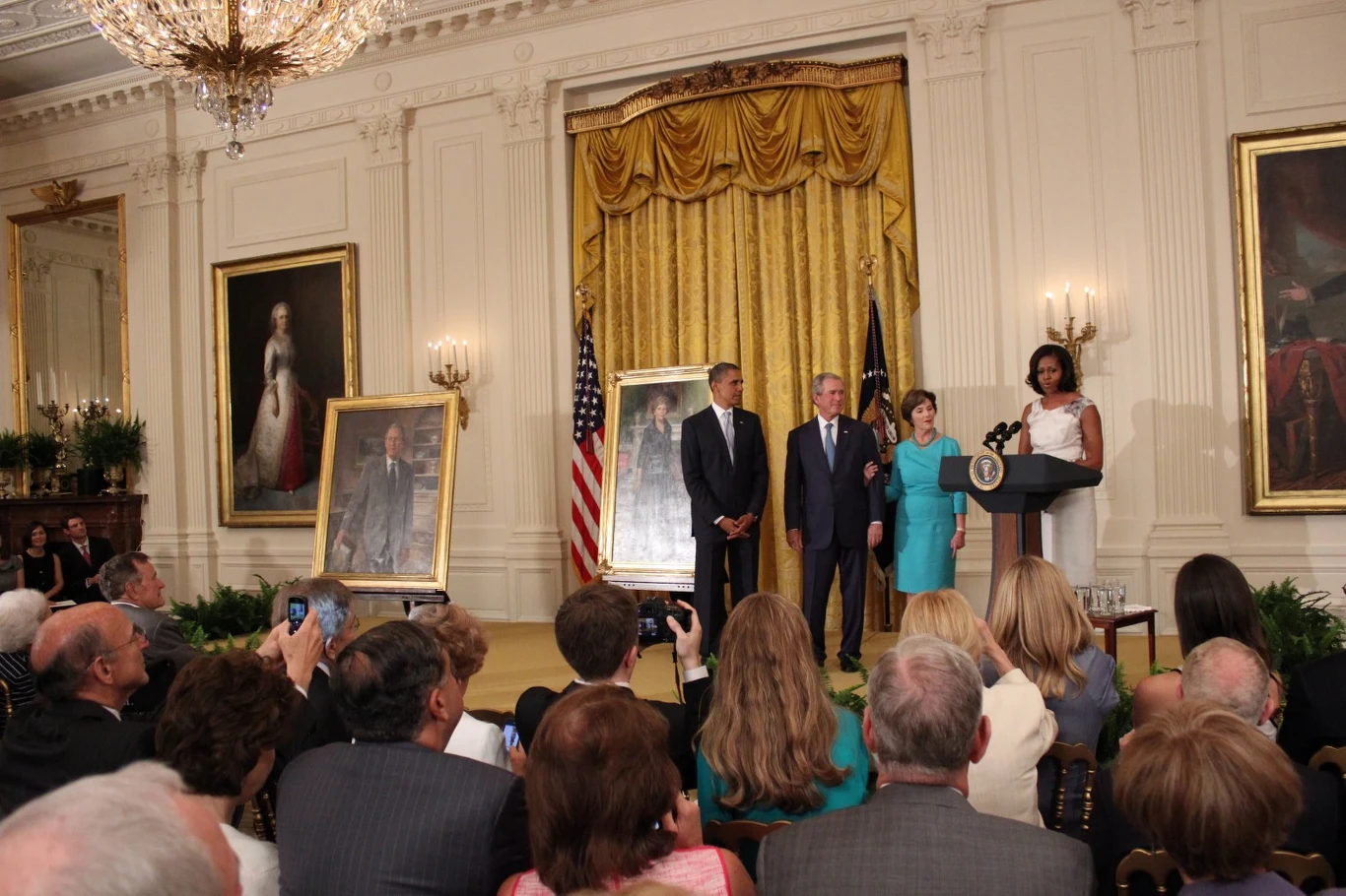 Była i obecna para prezydencka w czasie uroczystości w Białym Domu