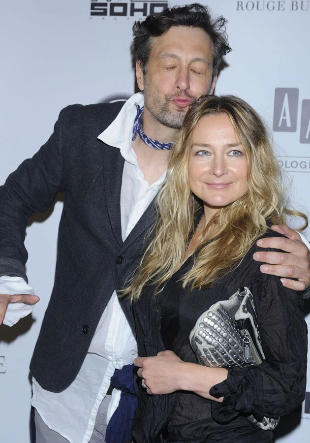 Żona komika, Magdalena, na pewno ucieszy się, że rodzinny budżet nie ucierpi. Żona komika, Magdalena, na pewno ucieszy się, że rodzinny budżet nie ucierpi.