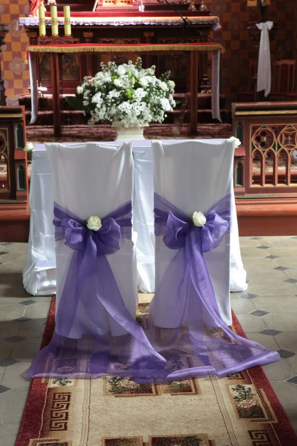 Dekoracje ślubne kościoła zależą od upodobań młodej pary