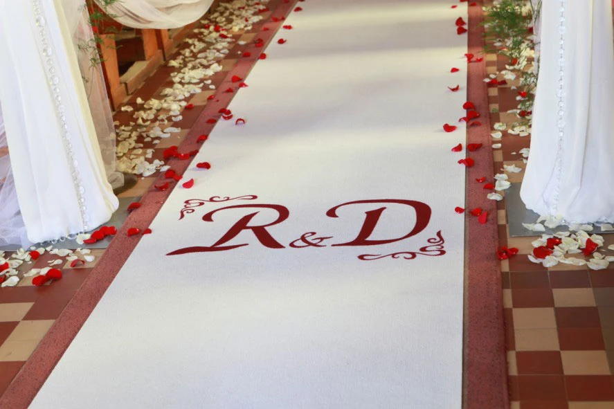 Dekoracje ślubne kościoła zależą od upodobań młodej pary