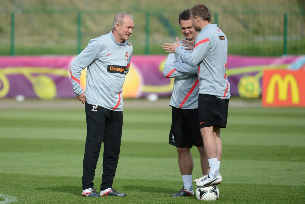 Podopieczni Franciszka Smudy w komplecie uczestniczyli w zajęciach. Na zdjęciu Franciszek Smuda i jego asystenci: Jacek Zieliński i Tomasz Frankowski