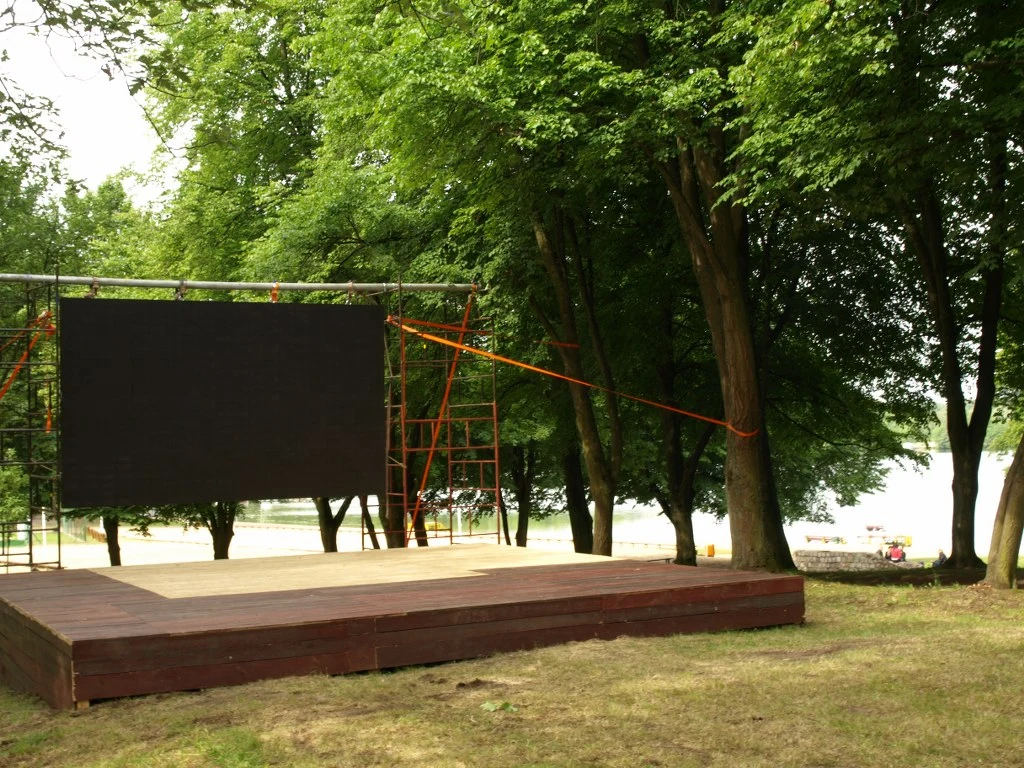 Tu powstaje strefa kibica