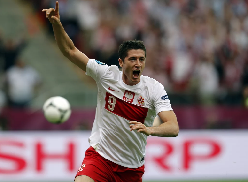 Robert Lewandowski po zdobyciu pierwszego gola Robert Lewandowski po zdobyciu pierwszego gola