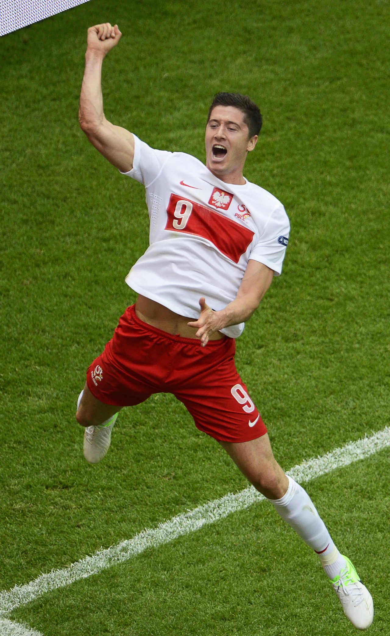 Robert Lewandowski po zdobyciu pierwszego gola Robert Lewandowski po zdobyciu pierwszego gola