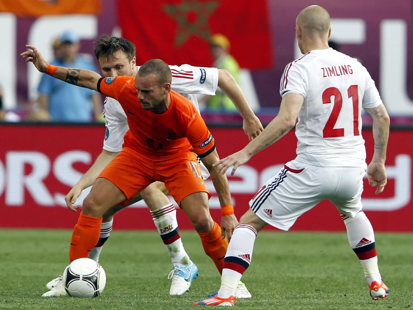 Wesley Sneijder i Niki Zimling 