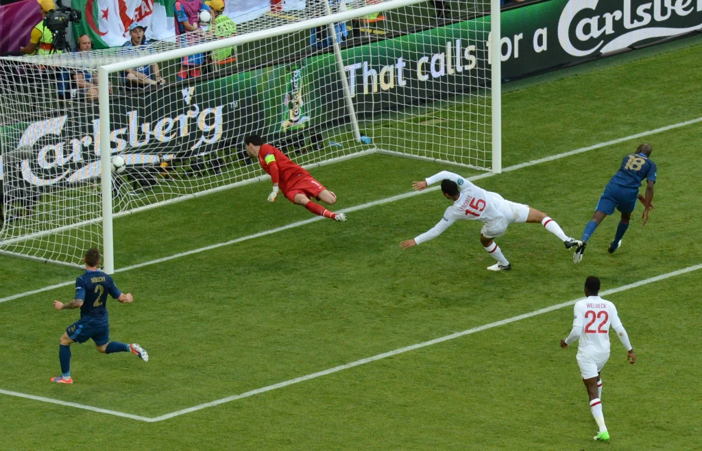 "Trójkolorowi" podzielili się punktami z "Trzema Lwami" "Trójkolorowi" podzielili się punktami z "Trzema Lwami"