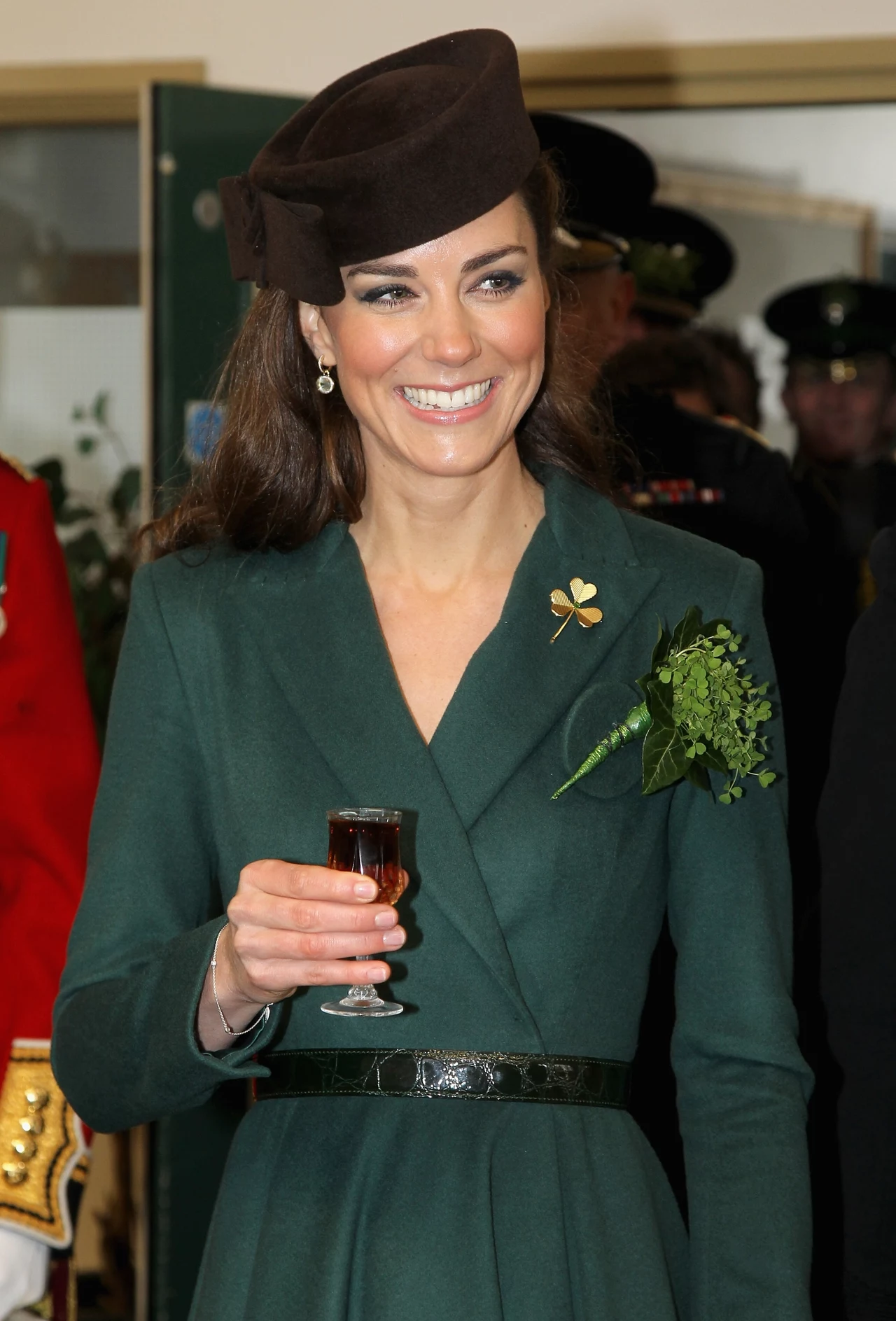 Jak podoba ci w tym kapeluszu księżna Catherine? Jak podoba ci w tym kapeluszu księżna Catherine?