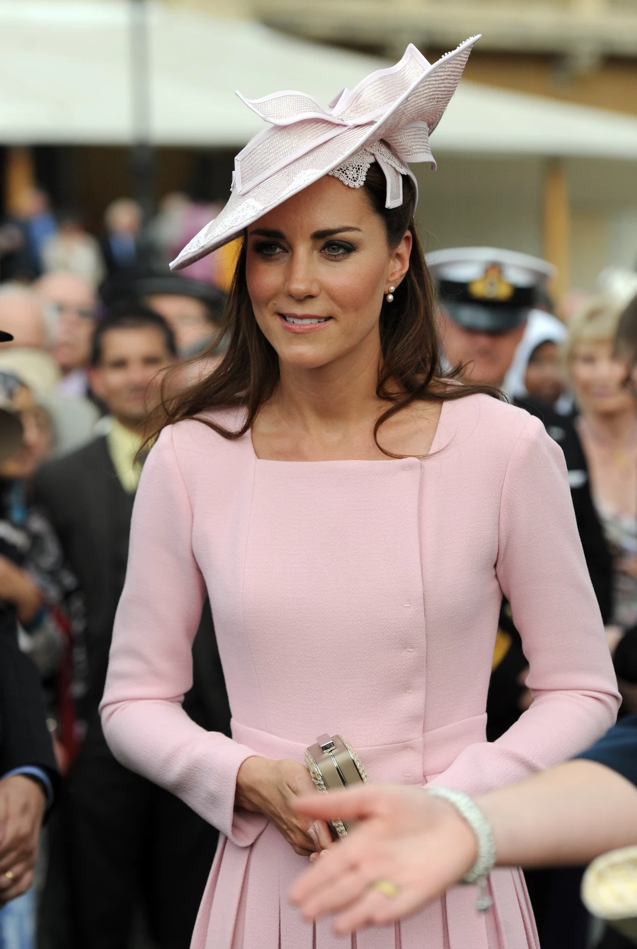 Jak podoba ci w tym kapeluszu księżna Catherine? Jak podoba ci w tym kapeluszu księżna Catherine?