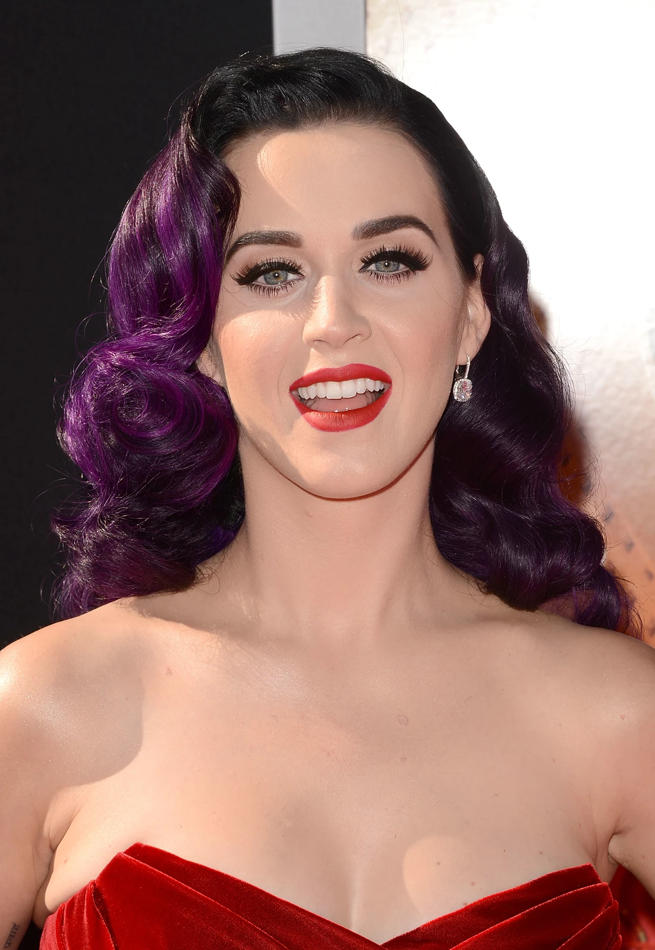 Katy Perry w sukience projektu Dolce&Gabbana Katy Perry w sukience projektu Dolce&Gabbana