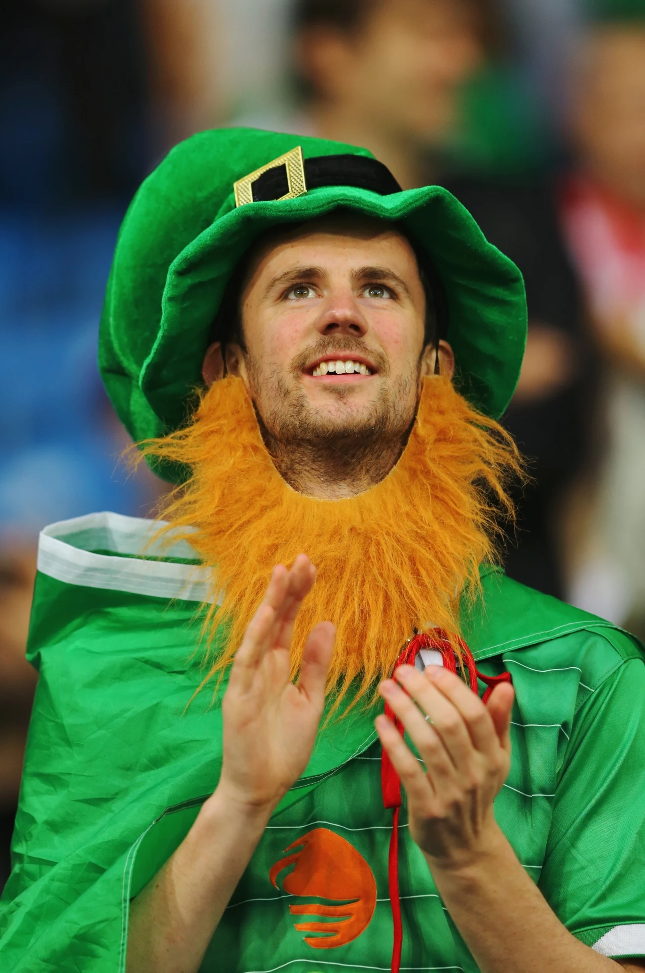 Kibicie Irlandii zasłynęli swoim pięknym śpiewem Kibicie Irlandii zasłynęli swoim pięknym śpiewem