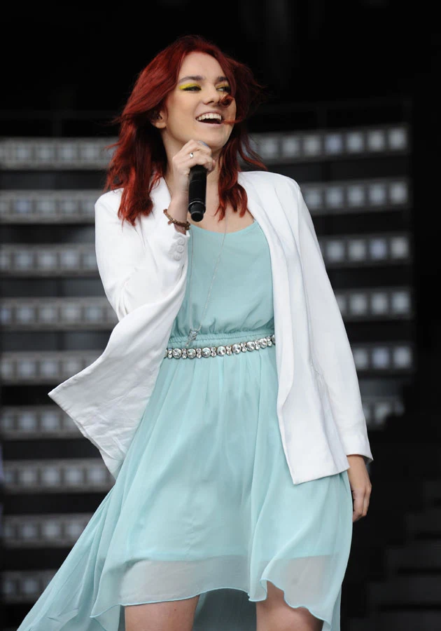 Farna przed występem w Opolu denerwowała się, jak po wypadku zareagują na nią ludzie. "Na szczęście było zupełnie spoko" - mówi Farna przed występem w Opolu denerwowała się, jak po wypadku zareagują na nią ludzie. "Na szczęście było zupełnie spoko" - mówi