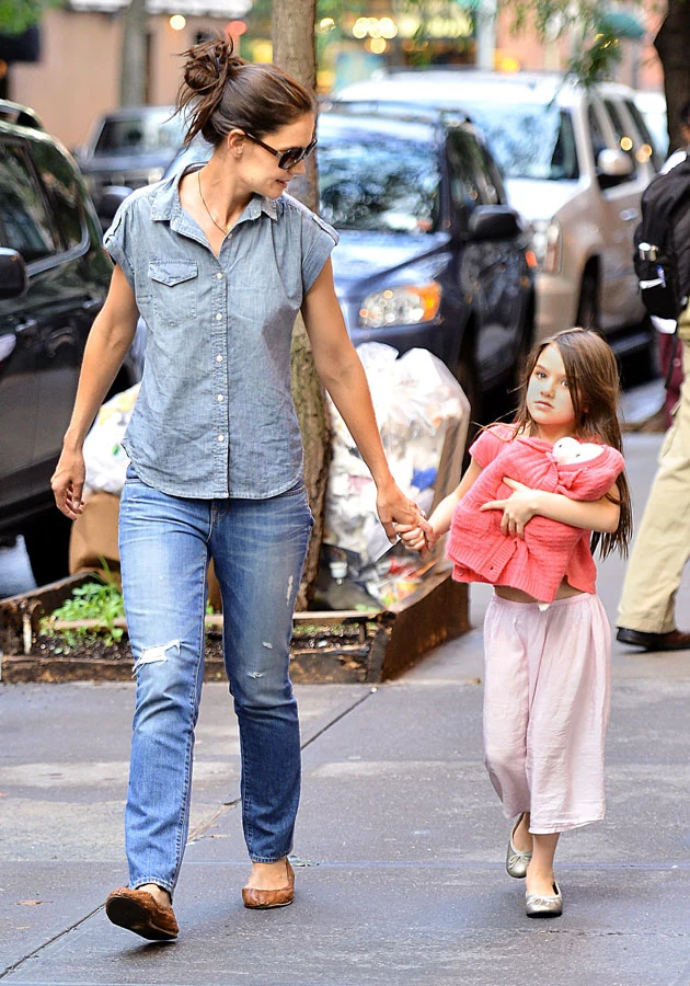 Katie zrobi teraz wszystko, by ochronić córkę Katie zrobi teraz wszystko, by ochronić córkę