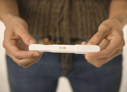 Jeśli test pokazał dwie kreski, zostaniesz mamą Jeśli test pokazał dwie kreski, zostaniesz mamą