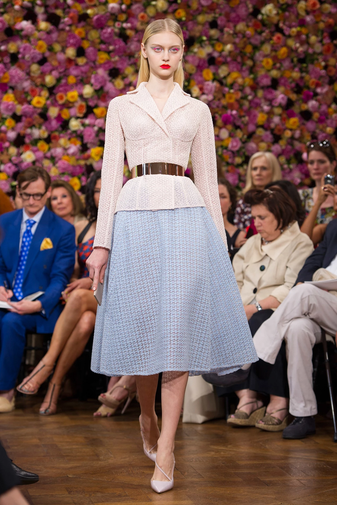 Pokaz kolekcji jesień-zima 2012/2013 haute couture Christiana Diora w Paryżu Pokaz kolekcji jesień-zima 2012/2013 haute couture Christiana Diora w Paryżu
