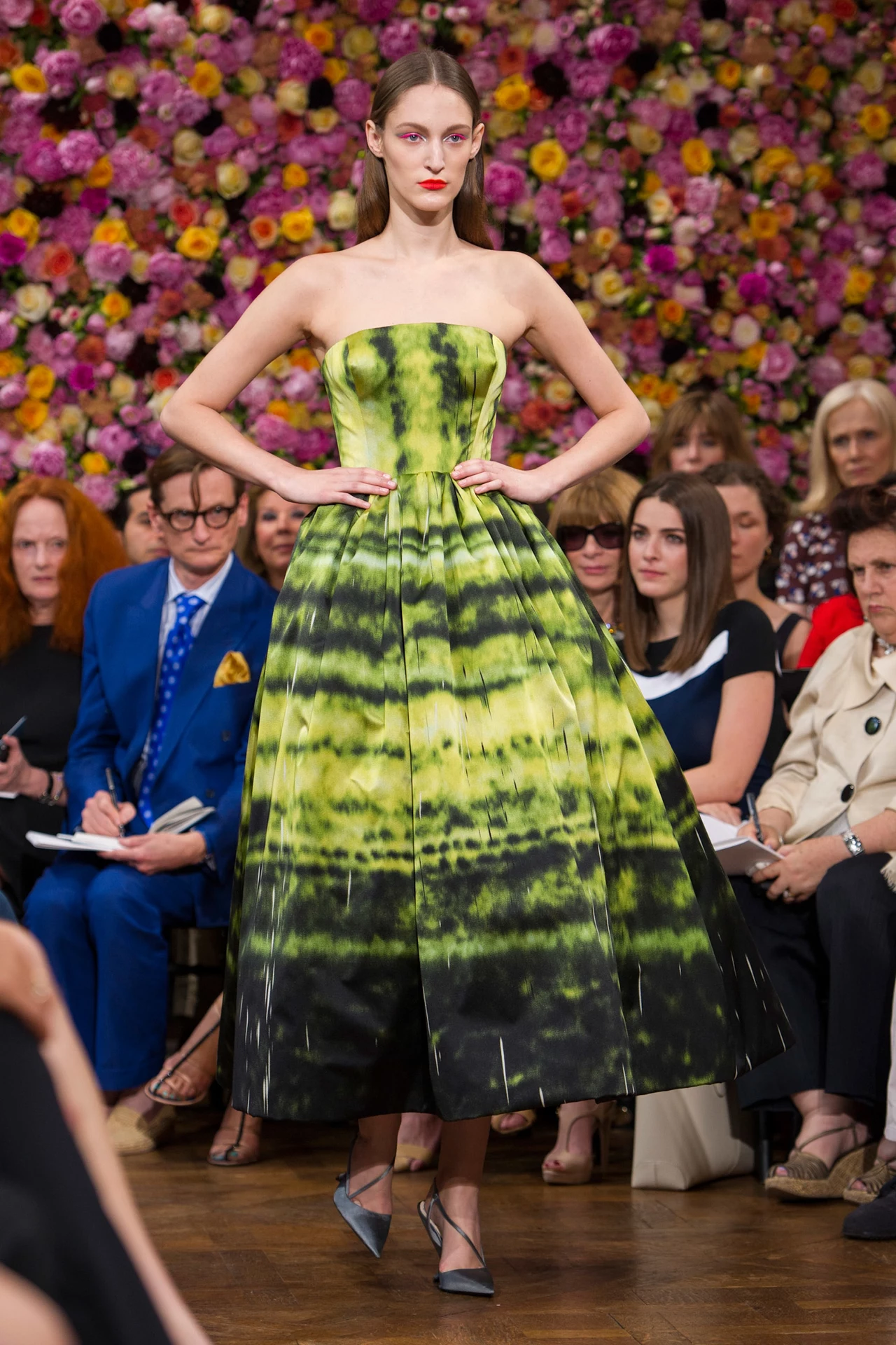Pokaz kolekcji jesień-zima 2012/2013 haute couture Christiana Diora w Paryżu Pokaz kolekcji jesień-zima 2012/2013 haute couture Christiana Diora w Paryżu