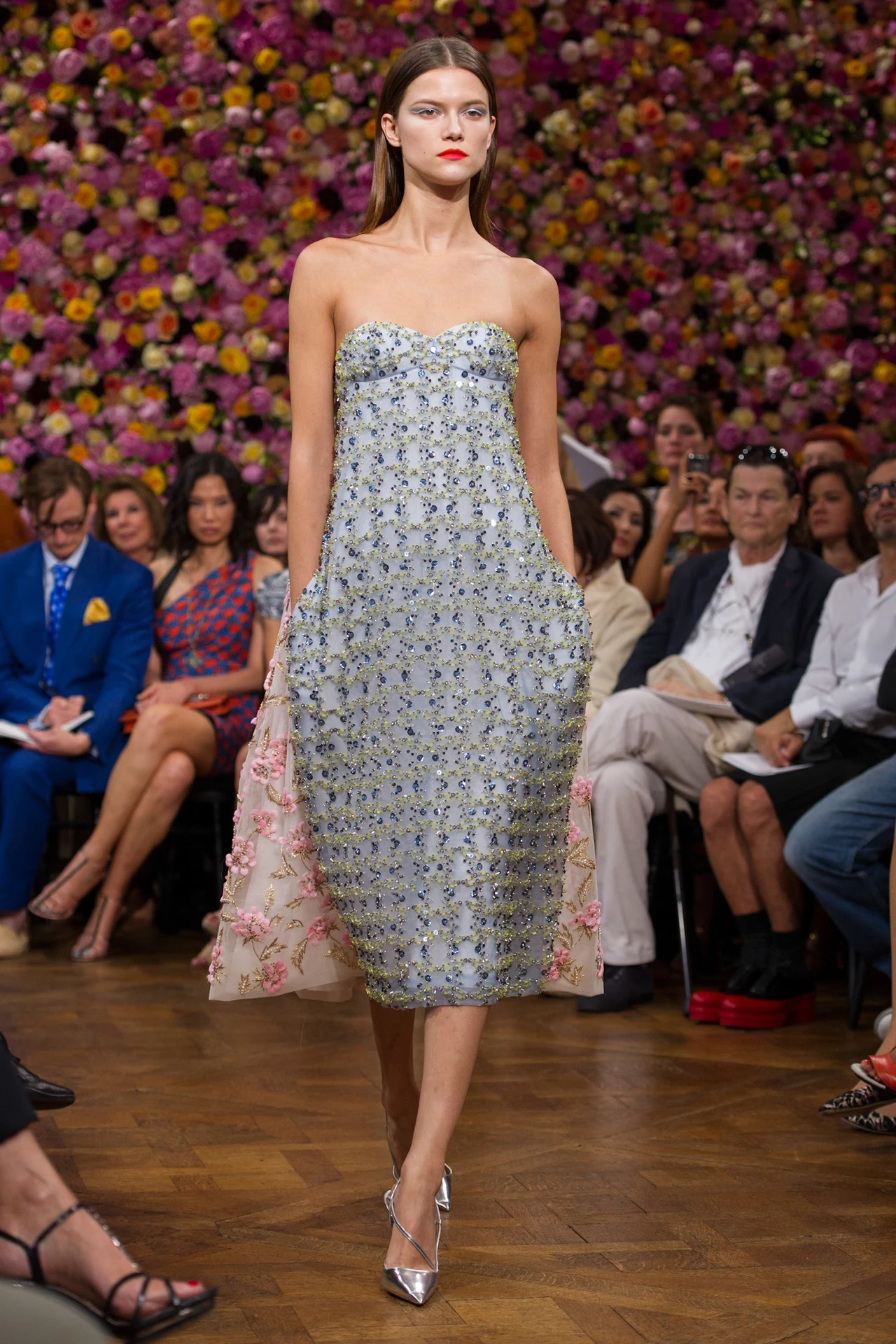 Pokaz kolekcji jesień-zima 2012/2013 haute couture Christiana Diora w Paryżu Pokaz kolekcji jesień-zima 2012/2013 haute couture Christiana Diora w Paryżu