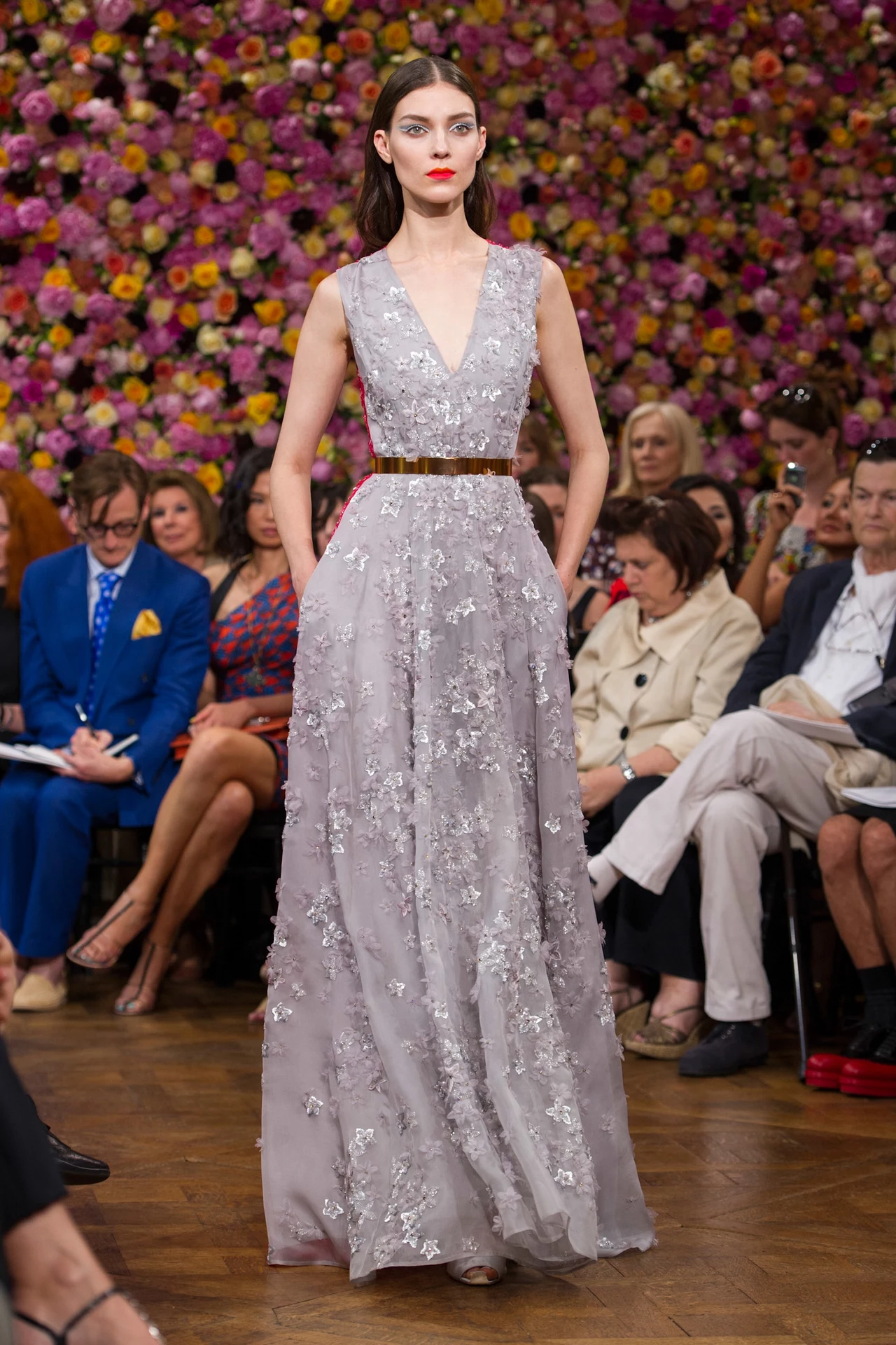 Pokaz kolekcji jesień-zima 2012/2013 haute couture Christiana Diora w Paryżu Pokaz kolekcji jesień-zima 2012/2013 haute couture Christiana Diora w Paryżu