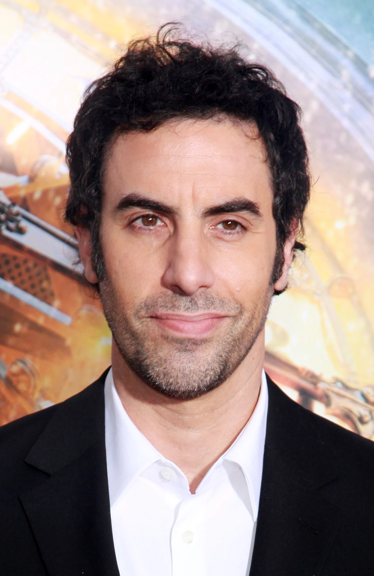 Znany z ekstrawaganckich zachowań Sacha Baron Cohen zajmuje 6 . miejsce na liście najbogatszych aktorów. W roku 2011 zarobił 30 milionów dolarów. Razem z nim 6. miejsce ex aequo zajmują Johnny Depp i Will Smith. Znany z ekstrawaganckich zachowań Sacha Baron Cohen zajmuje 6 . miejsce na liście najbogatszych aktorów. W roku 2011 zarobił 30 milionów dolarów. Razem z nim 6. miejsce ex aequo zajmują Johnny Depp i Will Smith.