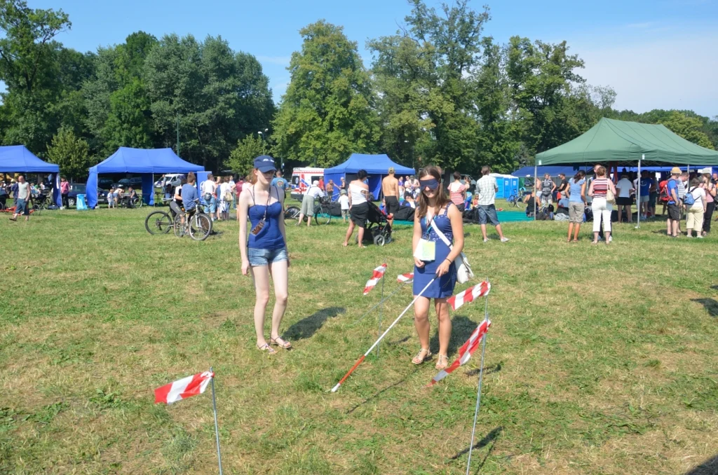 Piknik - jak co roku - przyciągnął tłumy entuzjastów powietrznych rozrywek.
