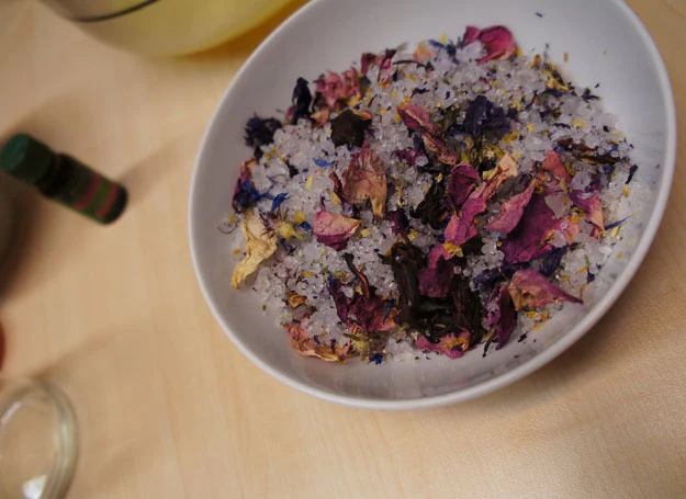 Kwiatowa sól do kąpieli