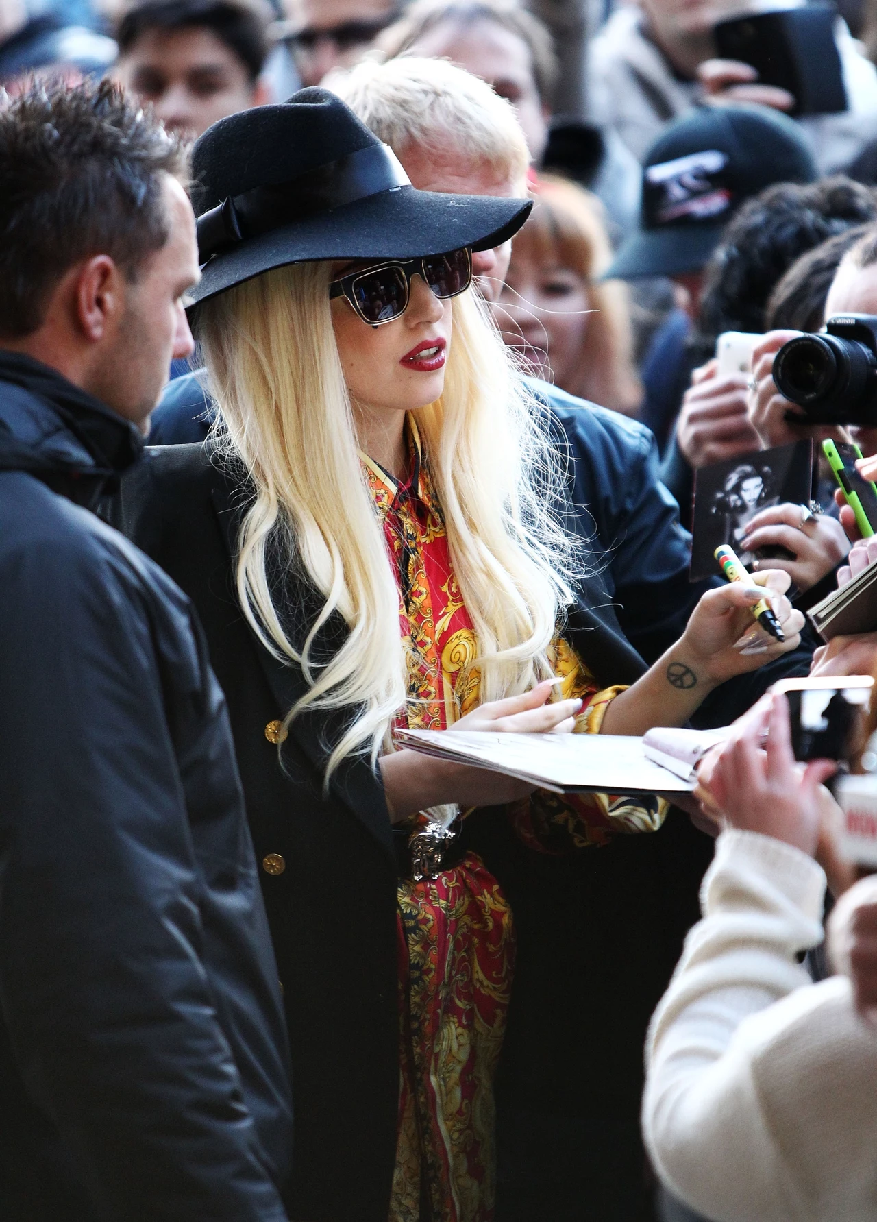 Miejsce 3. Lady Gaga. Ponad 52 milionów 400 tys fanów Miejsce 3. Lady Gaga. Ponad 52 milionów 400 tys fanów