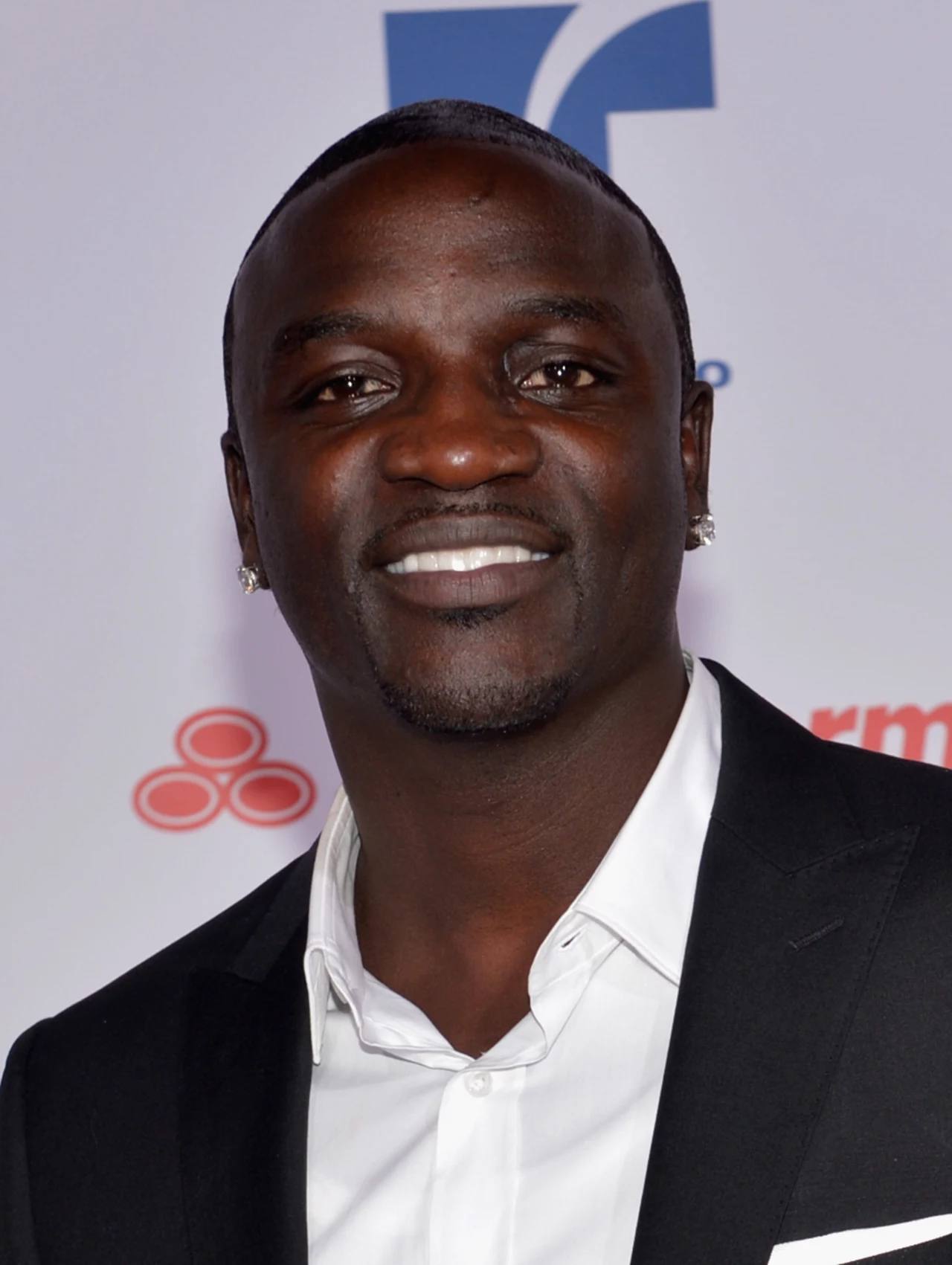 Miejsce 9. Akon. Ponad 40 milionów fanów Miejsce 9. Akon. Ponad 40 milionów fanów