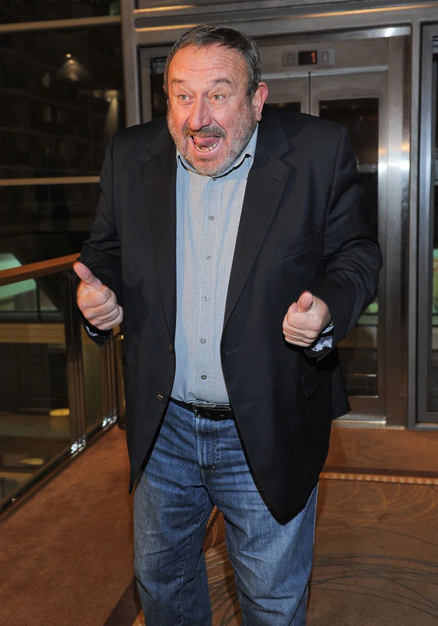 Tadeusz Drozda nie zarabia już tyle, co kiedyś. Nie stać go na utrzymanie okazałej willi Tadeusz Drozda nie zarabia już tyle, co kiedyś. Nie stać go na utrzymanie okazałej willi