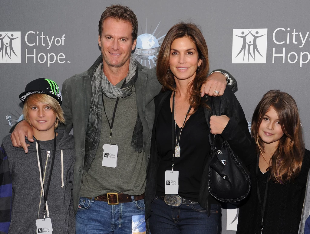 Rodzina Cindy w komplecie (od lewej): syn Presley, mąż Rande, Cindy i jej piękna córka Kaia