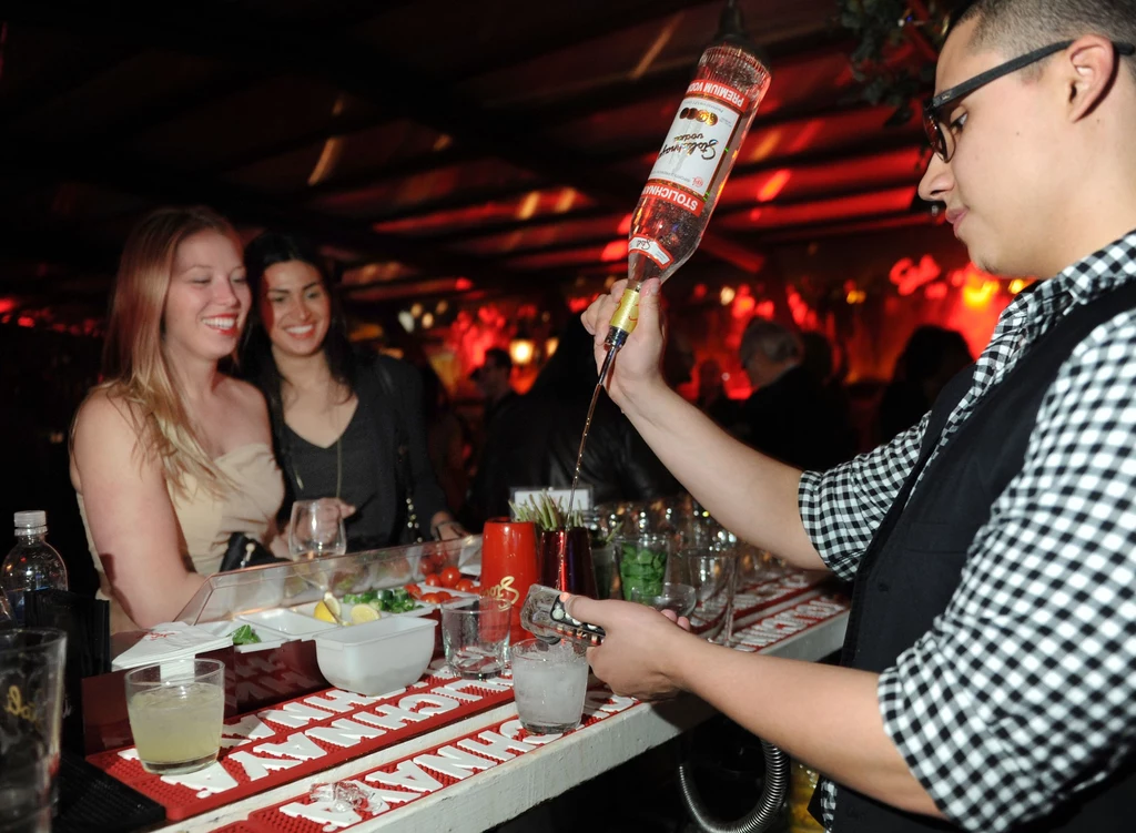 Alkohol stworzono dla ludzi, ale trzeba wiedzieć, jak właściwie się z nim obchodzić