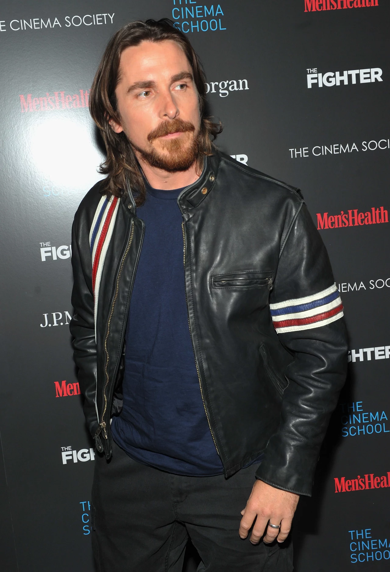 Christian Bale twierdzi, że nie jest typem gwiazdy, która lubi bywać na przyjęciach. Robi wszystko by na co dzień wtapiać się tłum Christian Bale twierdzi, że nie jest typem gwiazdy, która lubi bywać na przyjęciach. Robi wszystko by na co dzień wtapiać się tłum