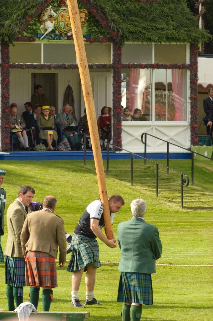 Caber toss, czyli ulubiony sport Szkotów.