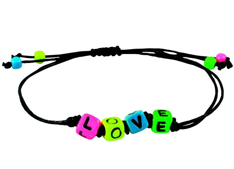 Fluorescencyjna kolekcja marki Six 