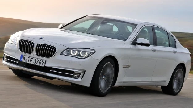 BMW serii 7 po faceliftingu (F01/F02)