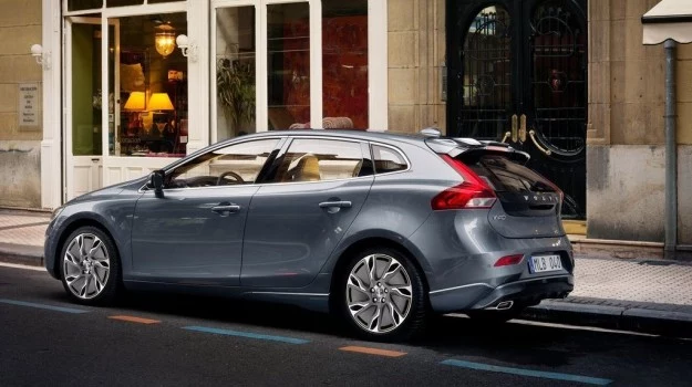 Volvo V40 (2012)