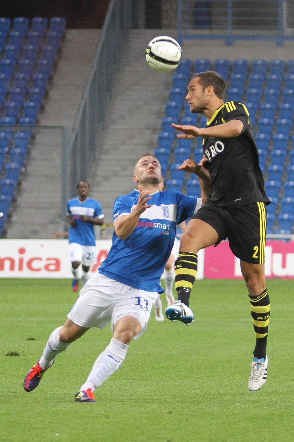 Piłkarze Lecha Poznań wygrali 1-0 z AIK Solna w meczu Ligi Europejskiej, ale awans wywalczyli Szwedzi, którzy w pierwszym spotkaniu pokonali "Kolejorza" 3-0. 