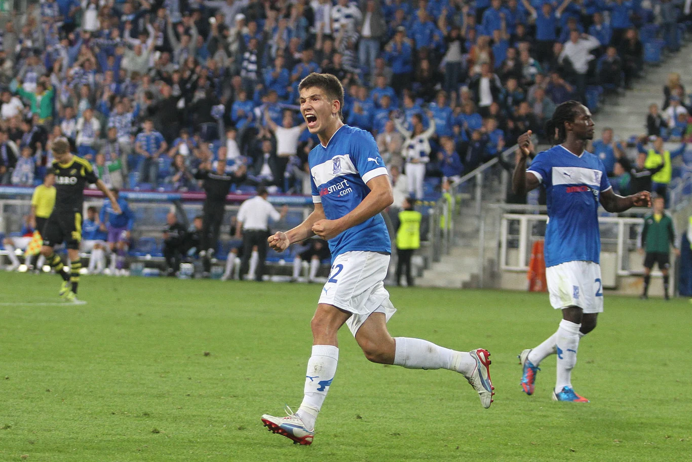 Piłkarze Lecha Poznań wygrali 1-0 z AIK Solna w meczu Ligi Europejskiej, ale awans wywalczyli Szwedzi, którzy w pierwszym spotkaniu pokonali "Kolejorza" 3-0. 
