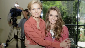 – Marta (z l. Urszula Grabowska) odnajduje swoich oprawców, by odebrać to, na czym zależy im najbardziej: władzę, pieniądze i prestiż – mówi reżyser Maciej Dutkiewicz. W rolę córki Marty Sajno wcieli się Maria Niklińska.