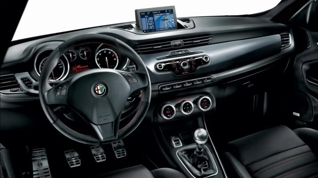 Alfa Romeo Giulietta z pakietem Sportiva