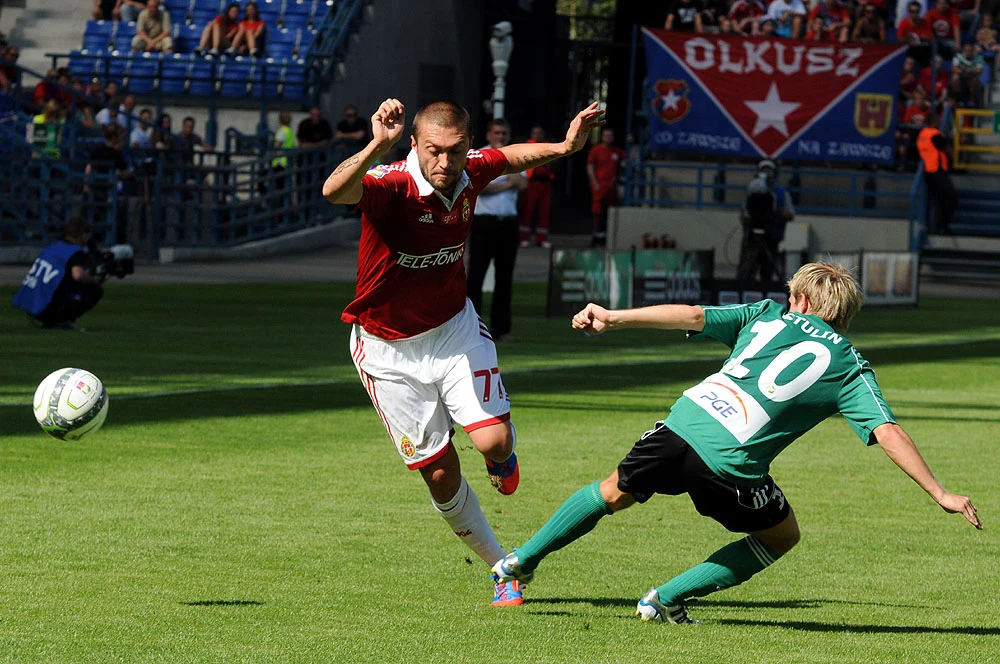 Zwycięskiego gola Wisła strzeliła w doliczonym czasie gry, a do siatki trafił Cwetan Genkow