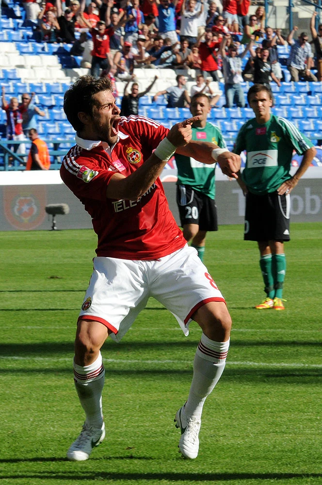 Zwycięskiego gola Wisła strzeliła w doliczonym czasie gry, a do siatki trafił Cwetan Genkow