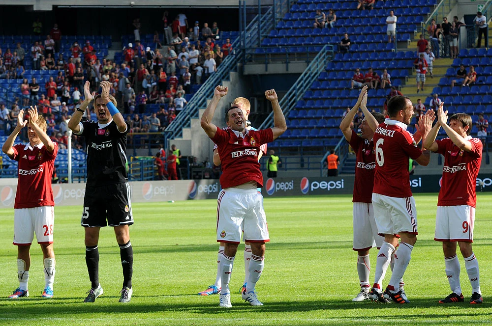 Zwycięskiego gola Wisła strzeliła w doliczonym czasie gry, a do siatki trafił Cwetan Genkow