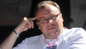 - Czasami marzy mi się, aby zostać czarnym charakterem, bo wesoły pijak, jakim byłem choćby w „Halo Hans!”, w końcu może się przejeść. Ale raczej na pewno nie pojawię się w roli amanta, bo moja fizjonomia na to nie pozwala - mówi Bogdan Kalus