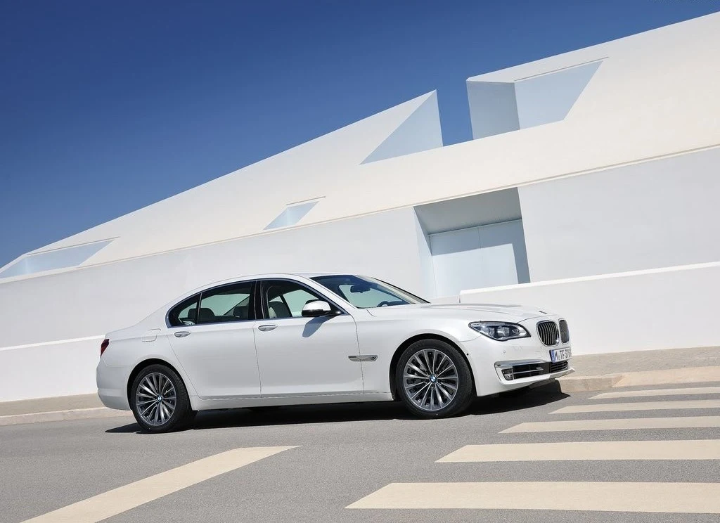 BMW serii 7 po faceliftingu (2012)