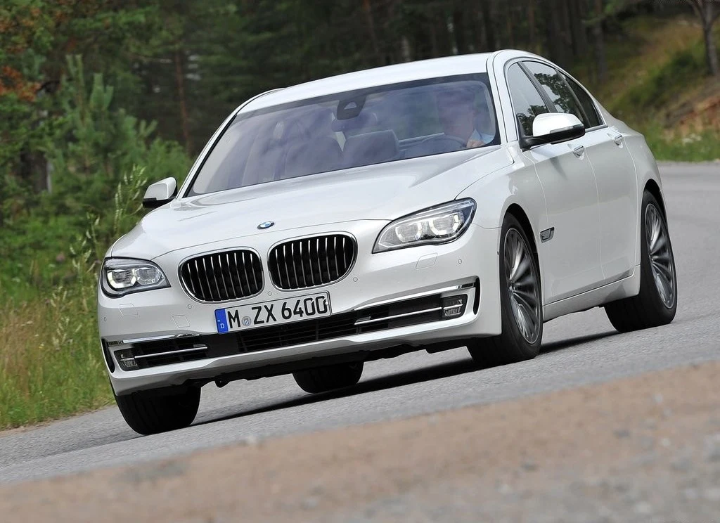 BMW serii 7 po faceliftingu (2012)