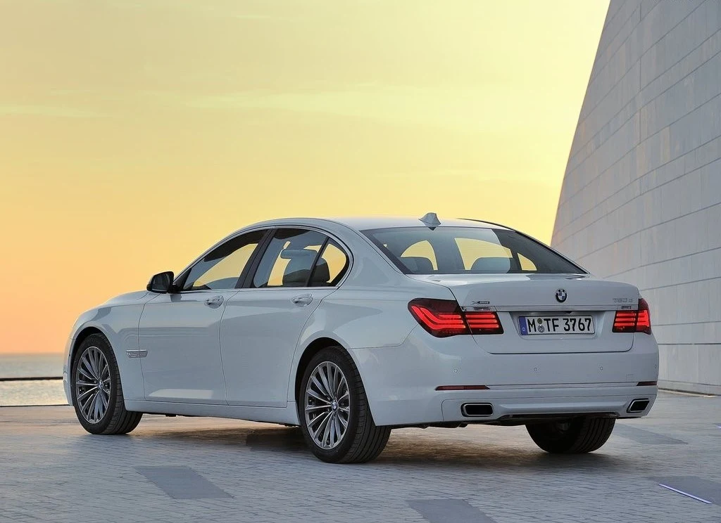 BMW serii 7 po faceliftingu (2012)